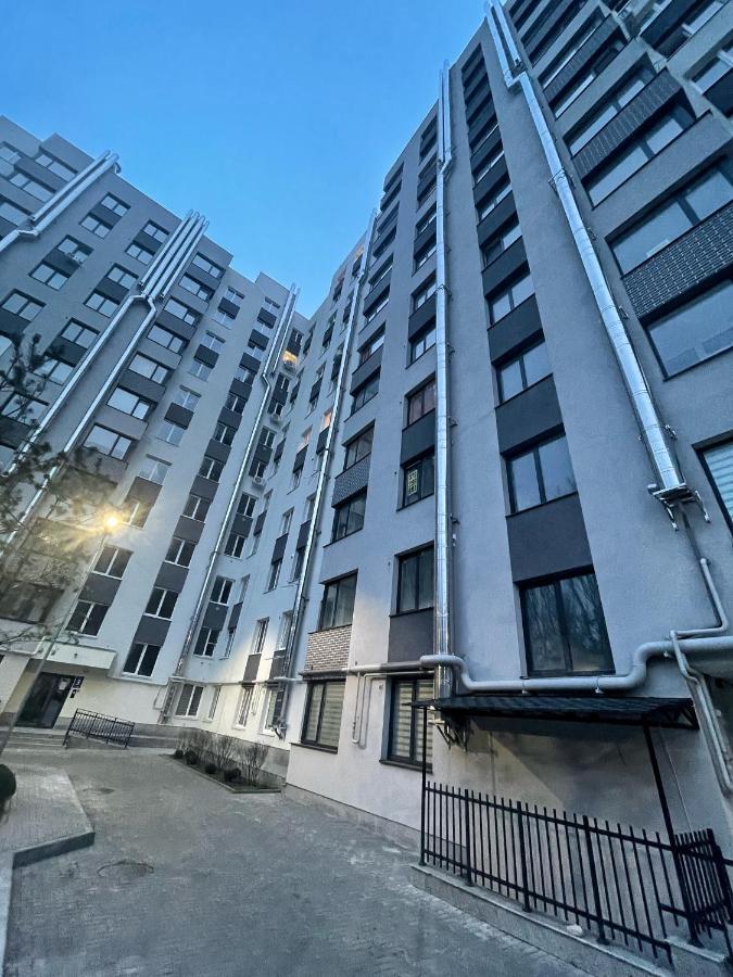 Beautiful Apartment In Kischinau Exterior foto